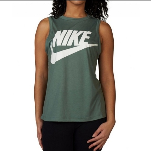Nike peachy peach muscle tee - Picture 2 of 2